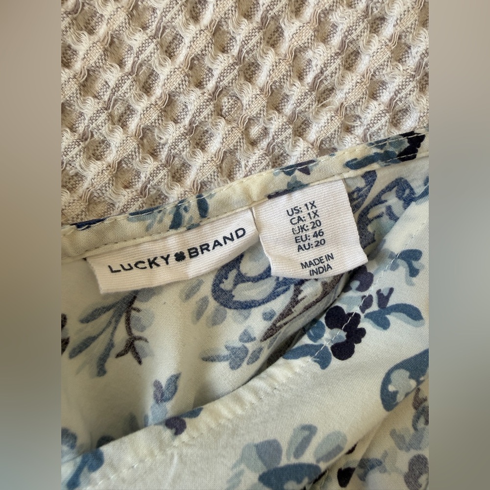 LUCKY BRAND Strappy V-Neck Gathered Floral Paisley Maxi Dress, MSRP $99, 1X - Picture 6 of 10